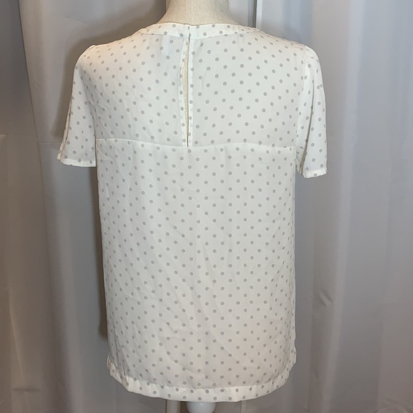 Like new! Elle Ruffle Polka Dot Top - Picture 4 of 8